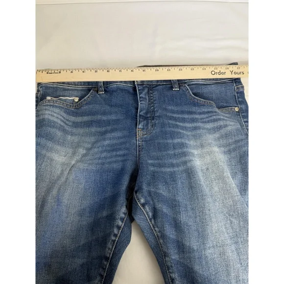 Anthropologie Pilcro Womens Blue Patched Whiskering Denim Parallel Jeans 32 - Picture 7 of 11